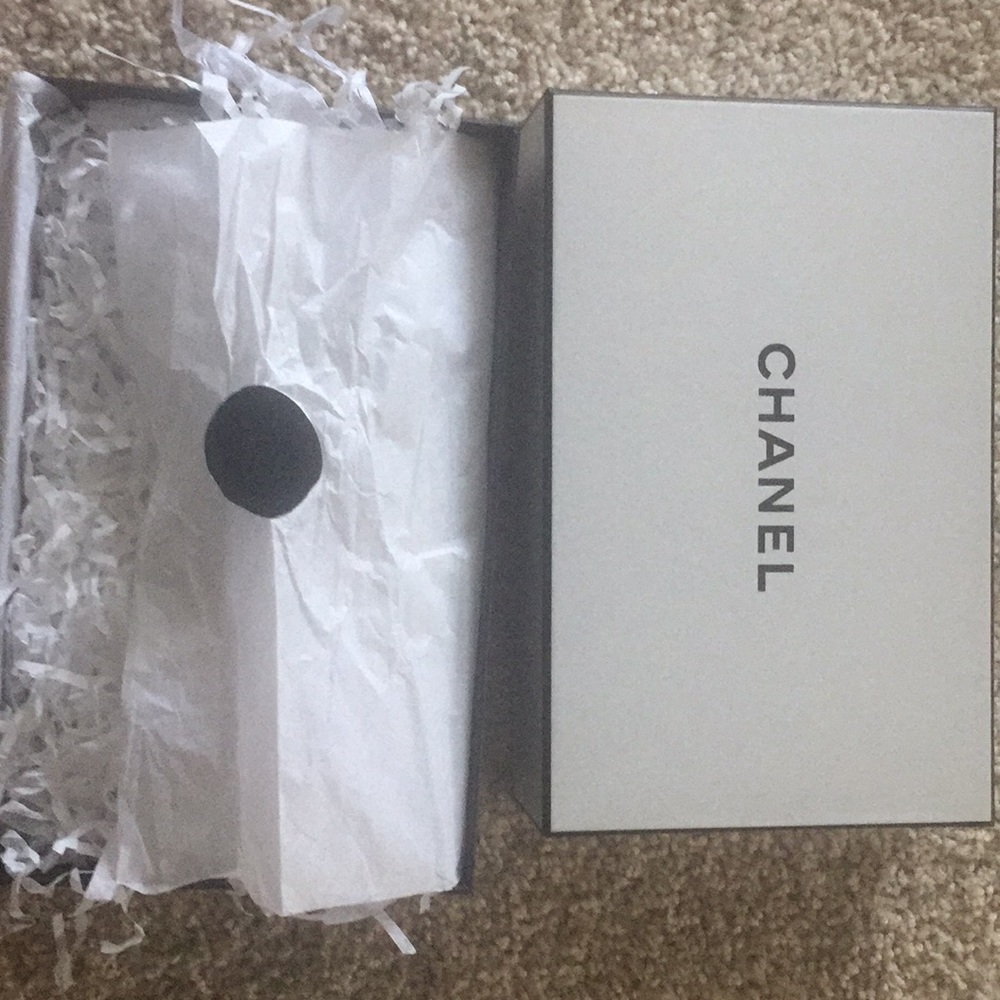 Chanel Box with tissue and stuffing